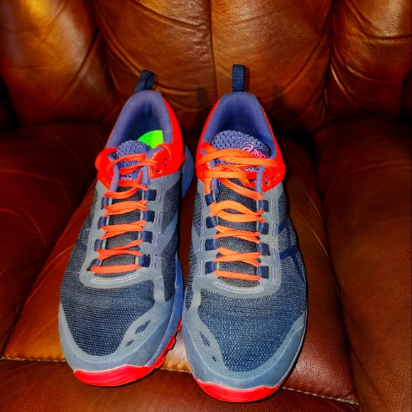 ASICS womens 7.5 Navy and Pink - Picture 3 of 3